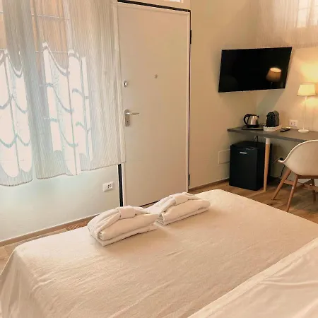 Bed In Bo San Carlo ゲストハウス ボローニャ