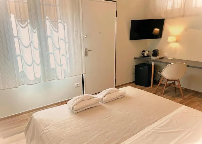 Bed In Bo San Carlo Affittacamere Bologna